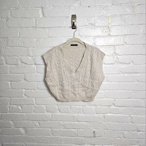 Cream Cropped V-neck Sweater Vest